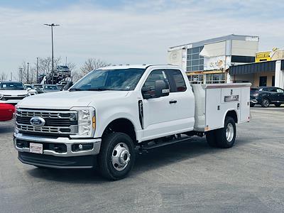 2025 Ford F-350 Super Cab DRW 4x4 Reading Service Truck for sale #25F938 - photo 1