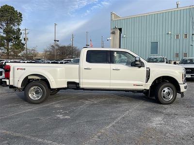 New 2026 Ford F-350 Platinum Crew Cab for sale #A2872 - photo 2