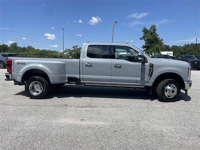 New 2025 Ford F-350 Lariat Crew Cab 4x4 DRW Pickup for sale #AD1496 - photo 2