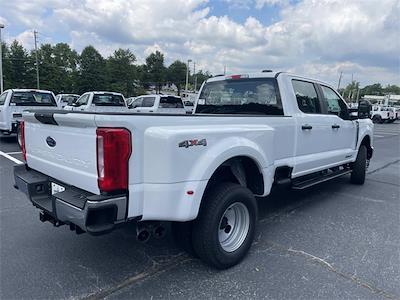 2025 Ford F-350 Crew Cab DRW 4x4 Pickup for sale #AH1295 - photo 2