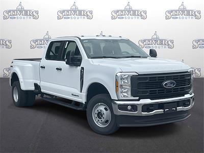 New 2025 Ford F-350 XL Crew Cab 4x4 DRW Pickup for sale #AH1301 - photo 1