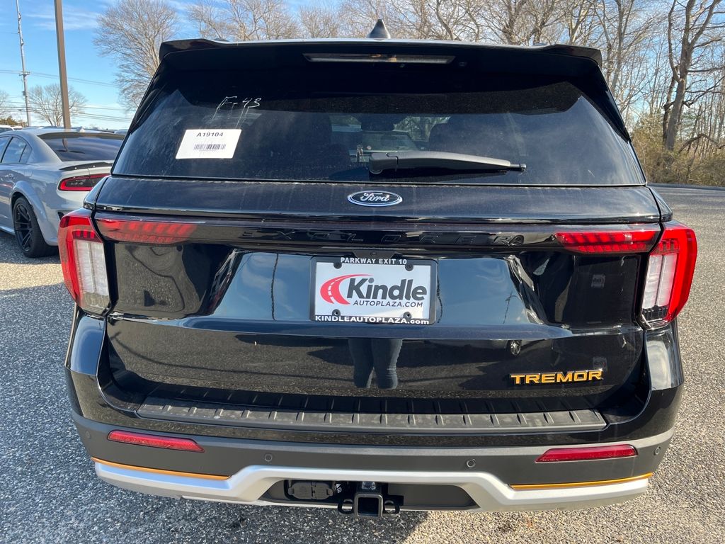 New 2026 Ford Explorer - photo 2