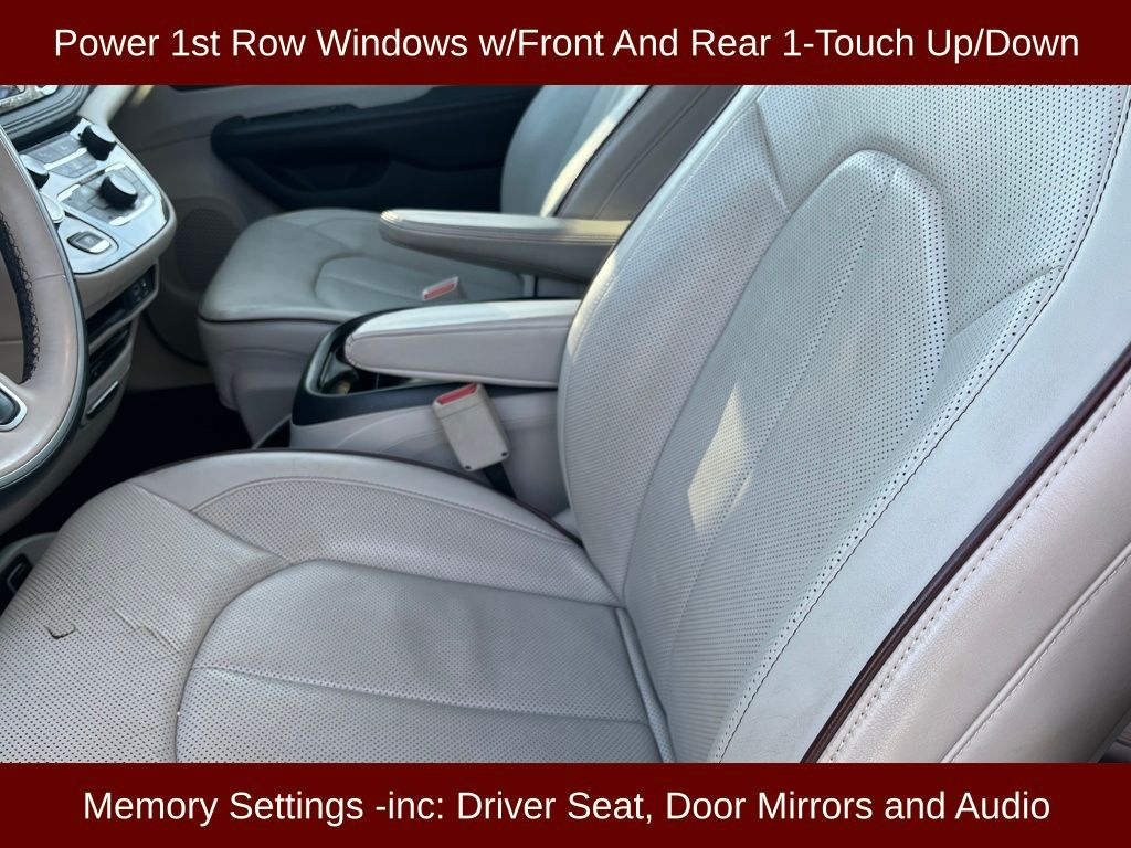 Used 2017 Chrysler Pacifica - photo 17