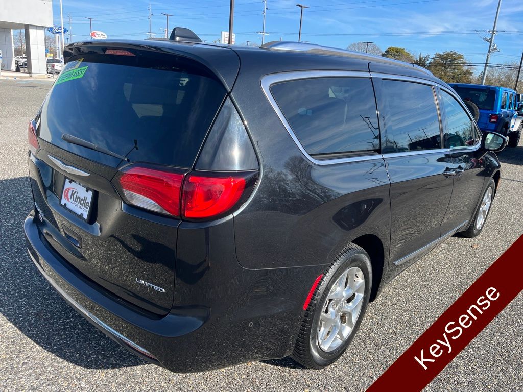 Used 2017 Chrysler Pacifica - photo 31