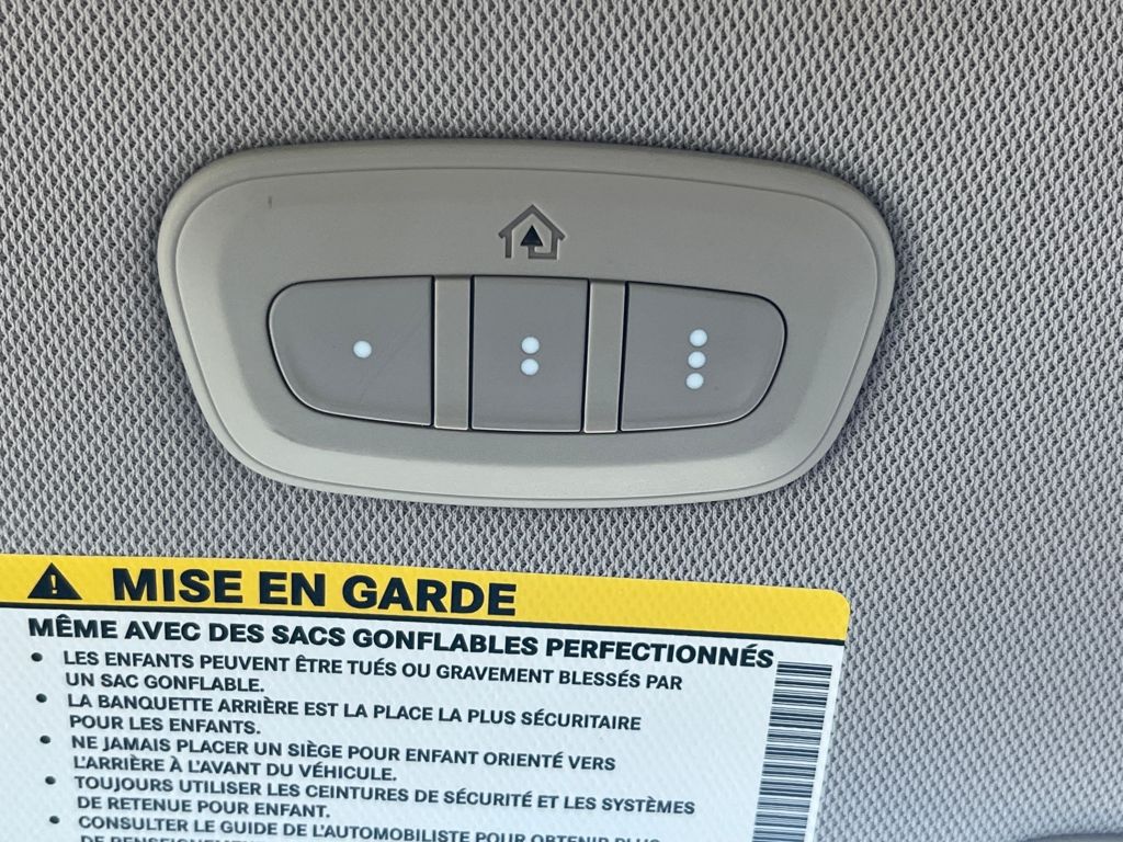Used 2017 Chrysler Pacifica - photo 33