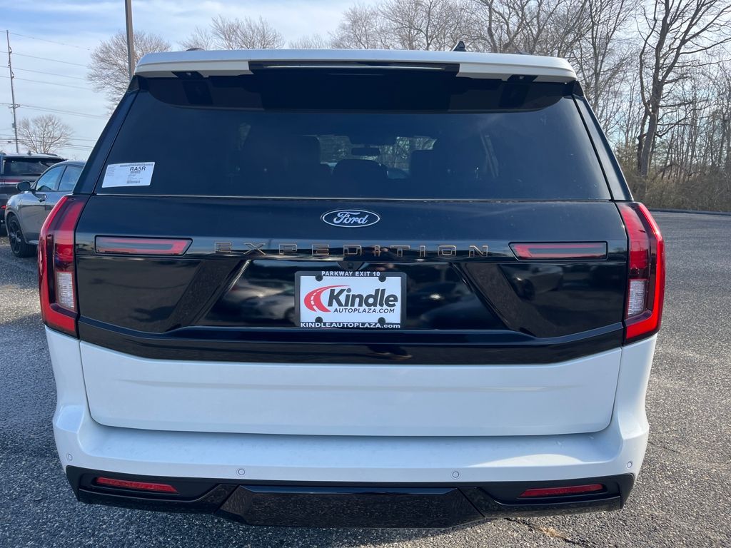 New 2025 Ford Expedition - photo 32