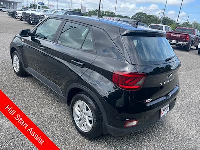 Used 2022 Hyundai Venue SE SUV for sale #8332B - photo 2