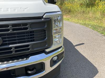 New 2026 Ford F-350 XL Crew Cab 4x4 SRW Pickup for sale #DC26007 - photo 2