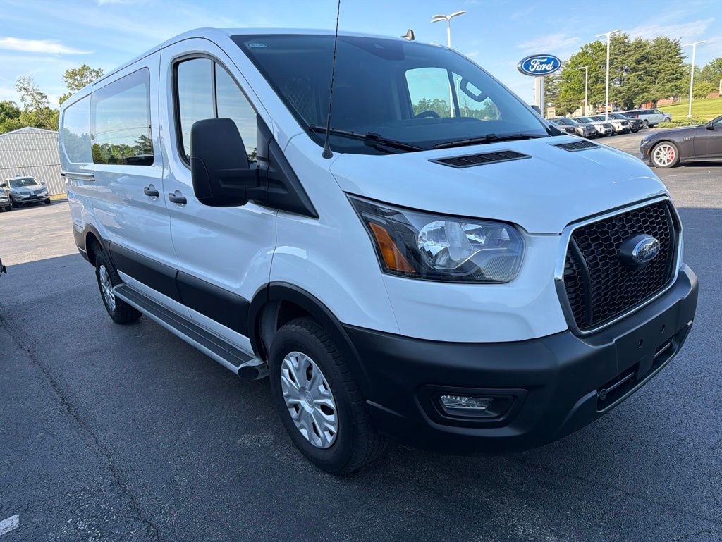 Used 2024 Ford Transit 250 - photo 9