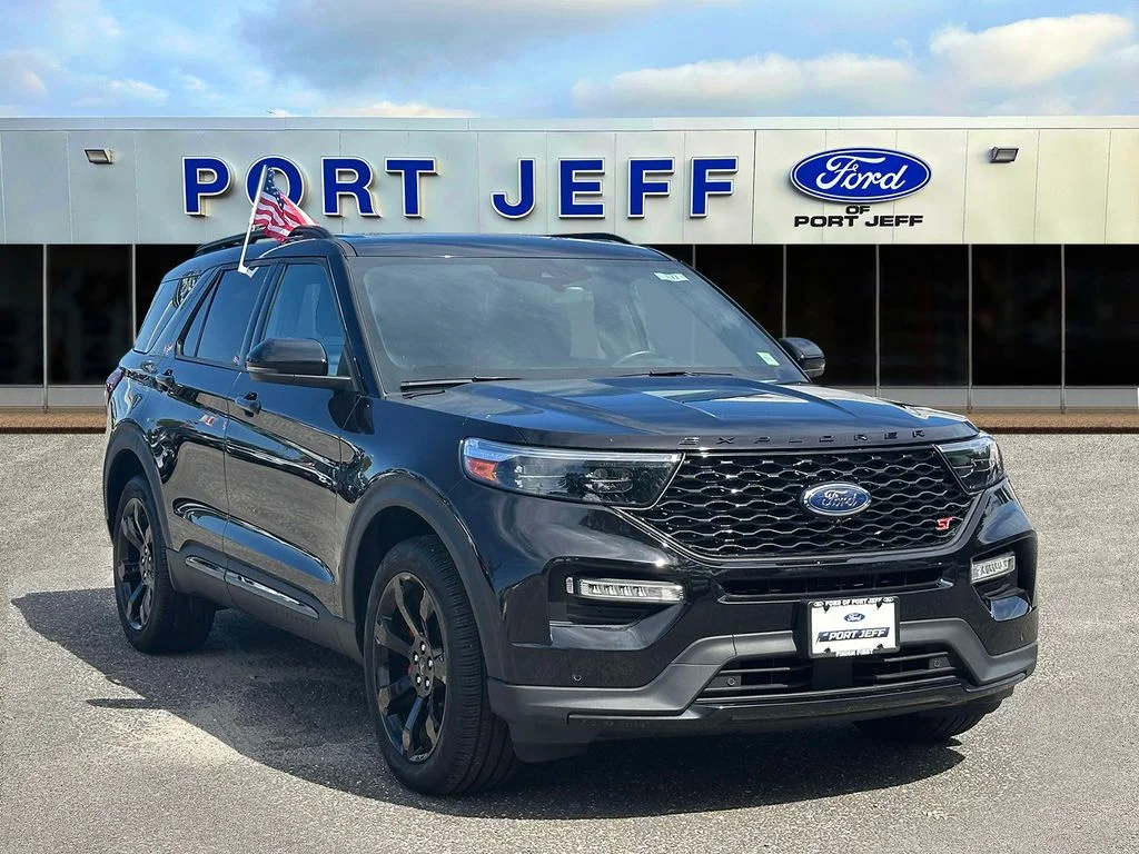 Used 2023 Ford Explorer - photo 2