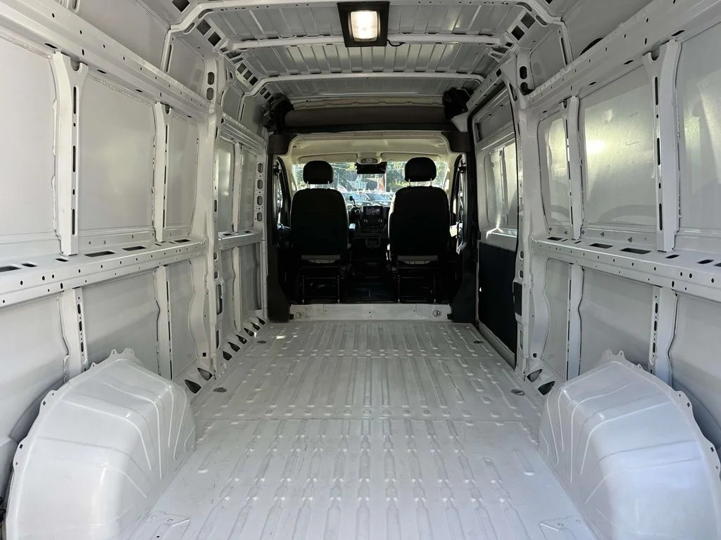 Used 2025 Ram ProMaster 3500 - photo 2