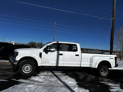 2019 Ford F-350 Crew Cab DRW 4WD Pickup for sale #KEE17999P - photo 1
