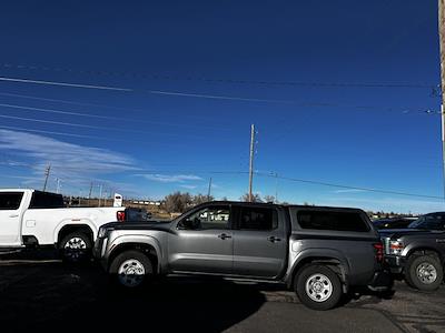 Used 2024 Nissan Frontier S Crew Cab for sale #RN671523T - photo 2
