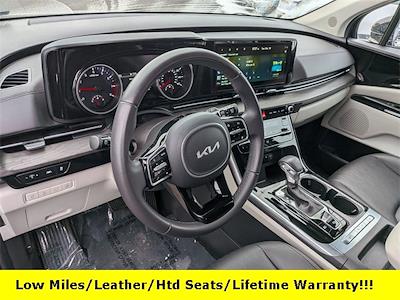 Used 2024 Kia Carnival EX Minivan for sale #109114A - photo 2