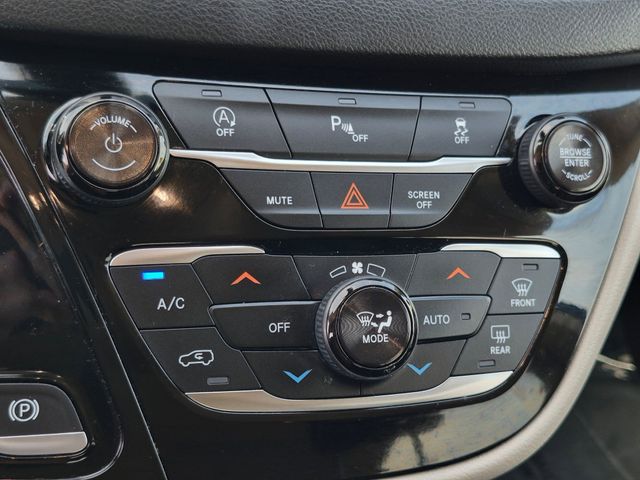 Used 2018 Chrysler Pacifica - photo 21