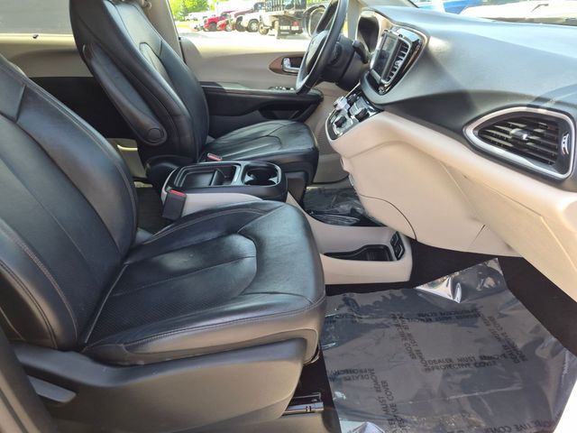 Used 2018 Chrysler Pacifica - photo 30