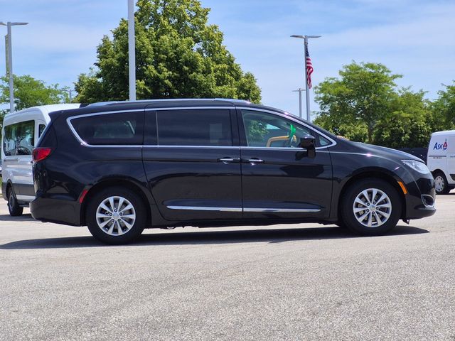 Used 2018 Chrysler Pacifica - photo 6
