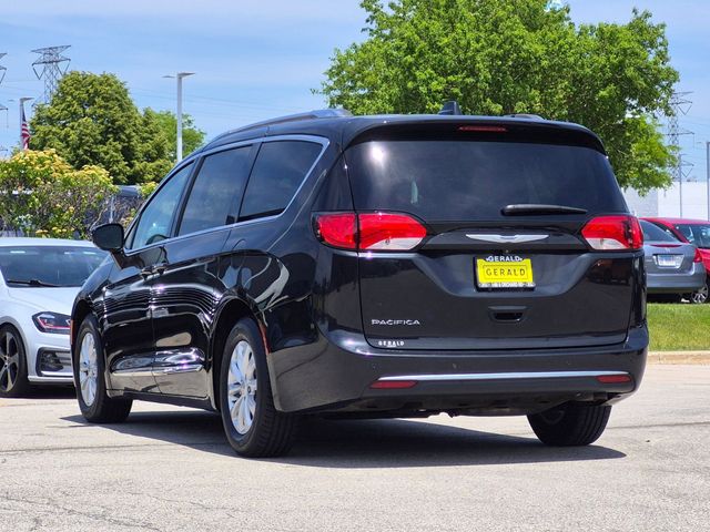 Used 2018 Chrysler Pacifica - photo 9
