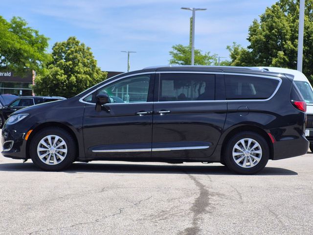 Used 2018 Chrysler Pacifica - photo 10