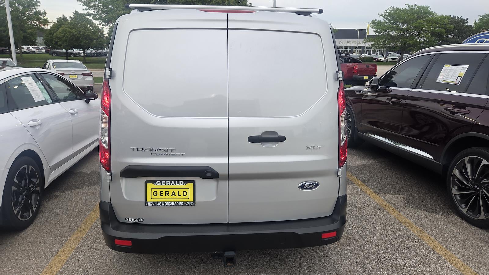 Used 2023 Ford Transit Connect - photo 2