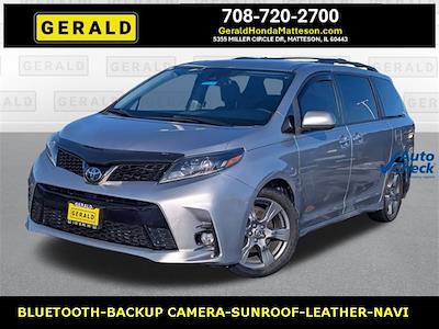 Used 2018 Toyota Sienna SE Premium Minivan for sale #508184A - photo 1