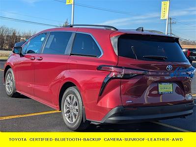Used 2022 Toyota Sienna XLE Minivan for sale #706809A - photo 2