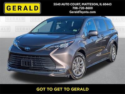Used 2021 Toyota Sienna XLE Minivan for sale #707011A - photo 1