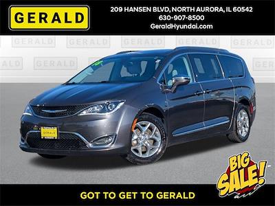 2018 Chrysler Pacifica FWD Minivan for sale #90124A - photo 1