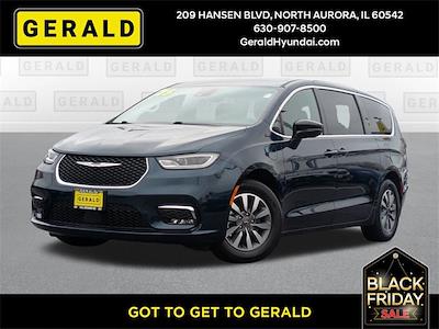 Used 2025 Chrysler Pacifica Select Minivan for sale #90344A - photo 1