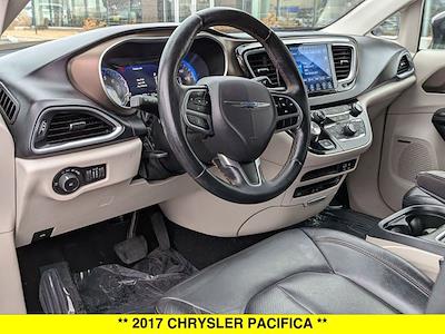 Used 2017 Chrysler Pacifica - photo 1