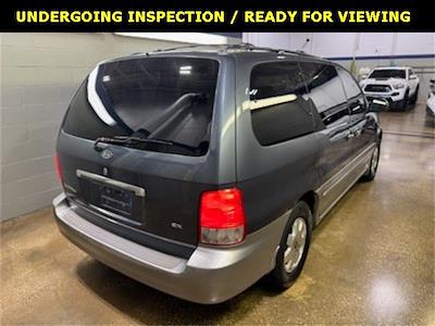2002 Kia Sedona FWD Minivan for sale #96833B - photo 2