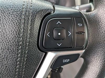 Used 2017 Toyota Sienna - photo 1