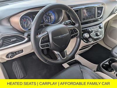 Used 2018 Chrysler Pacifica - photo 1