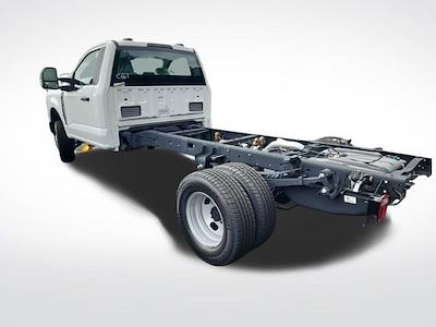 2025 Ford F-350 Regular Cab DRW 4x4 Cab Chassis for sale #C99816 - photo 2