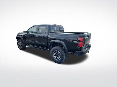 2025 Chevrolet Colorado Crew Cab 4WD Pickup for sale #D00340 - photo 2