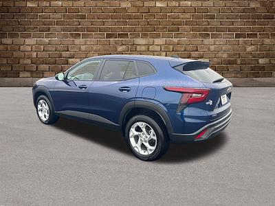 2024 Chevrolet Trax FWD SUV for sale #D50303 - photo 2