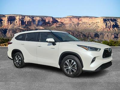 Used 2021 Toyota Highlander XLE SUV for sale #39138A - photo 1