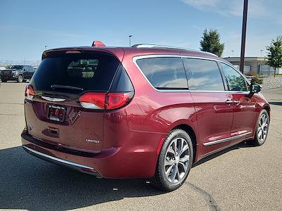 Used 2017 Chrysler Pacifica Limited Minivan for sale #39655A - photo 2