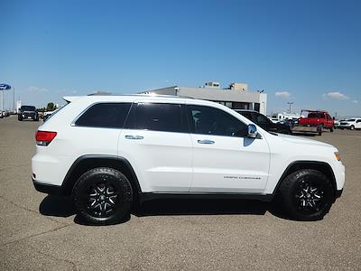 Used 2016 Jeep Grand Cherokee Limited 4x4 SUV for sale #39683A - photo 2