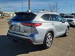 Used 2022 Toyota Highlander XLE for sale #40149A - photo 2