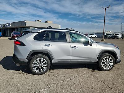 Used 2025 Toyota RAV4 - photo 1