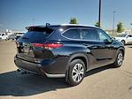 Used 2021 Toyota Highlander XLE for sale #68778A - photo 3