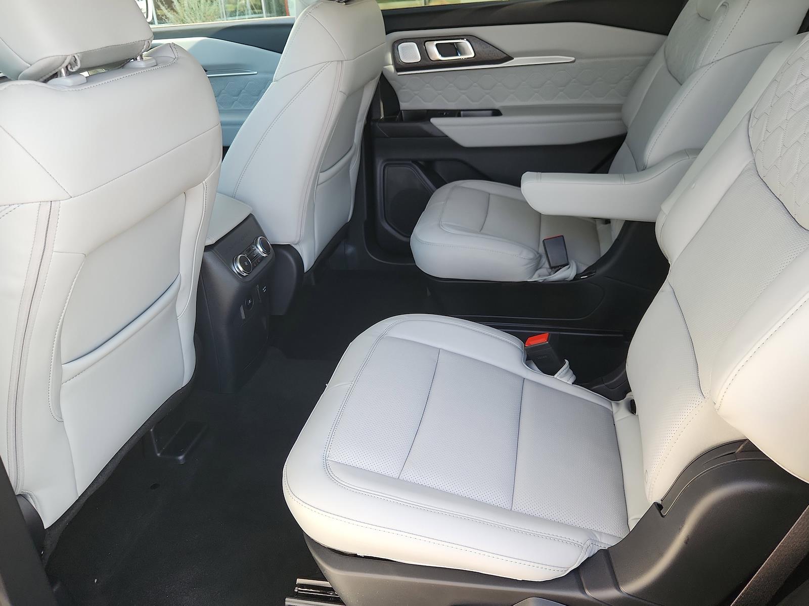 New 2026 Ford Explorer - photo 27