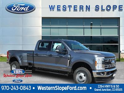 New 2025 Ford F-350 Crew Cab 4x4 DRW Pickup for sale #39444 - photo 1