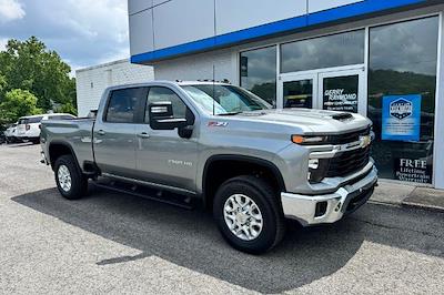 2025 Chevrolet Silverado 2500 Crew Cab 4WD Pickup for sale #C25253 - photo 1