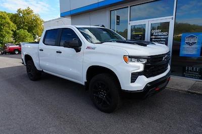 New 2025 Chevrolet Silverado 1500 LT Crew Cab 4WD Pickup for sale #C25348 - photo 1