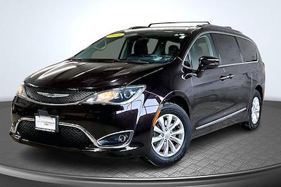 Used 2018 Chrysler Pacifica Touring L Minivan for sale #26101A - photo 1