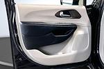 Used 2018 Chrysler Pacifica Touring L Minivan for sale #26101A - photo 23