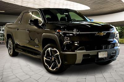 New 2026 Chevrolet Silverado EV LT Crew Cab for sale #26118 - photo 2