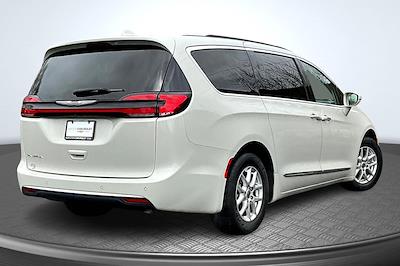 2021 Chrysler Pacifica FWD Minivan for sale #P573 - photo 2